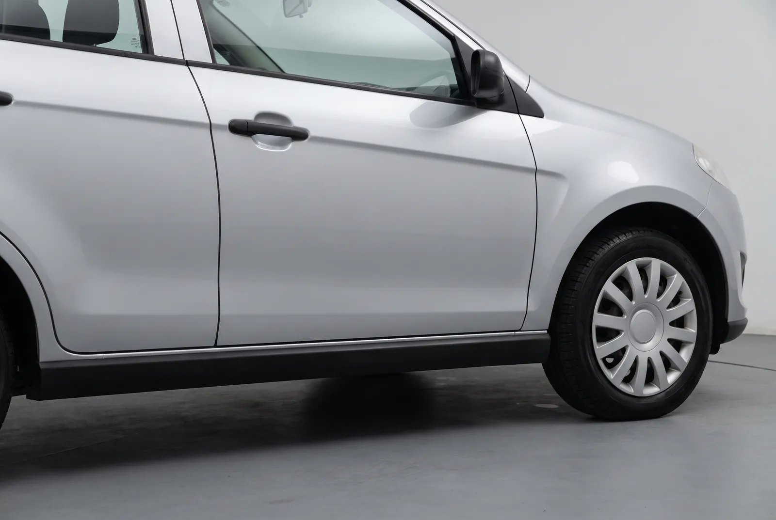 Detail van een Export auto Eenvoudige benzineauto