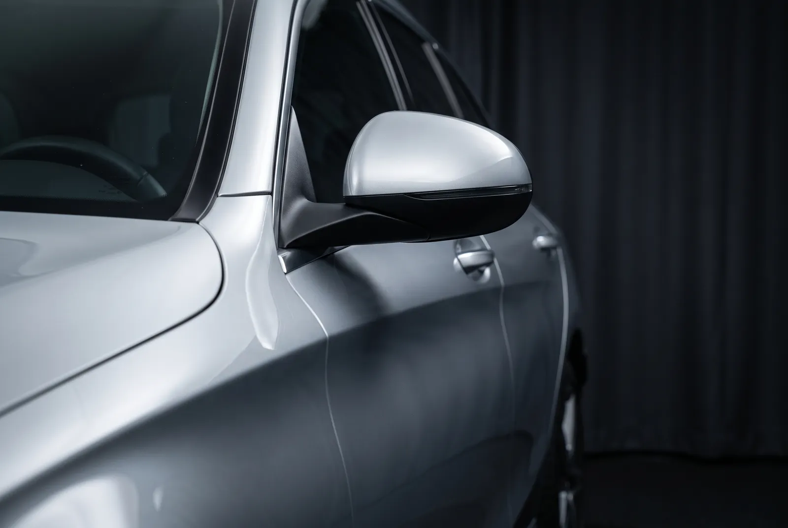 Detail van een Mercedes-Benz C-klasse